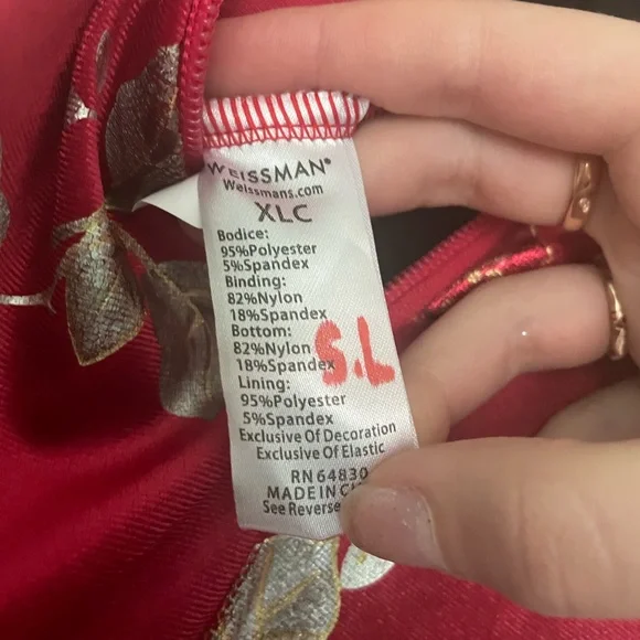 Dance costume - Picture 3 of 3